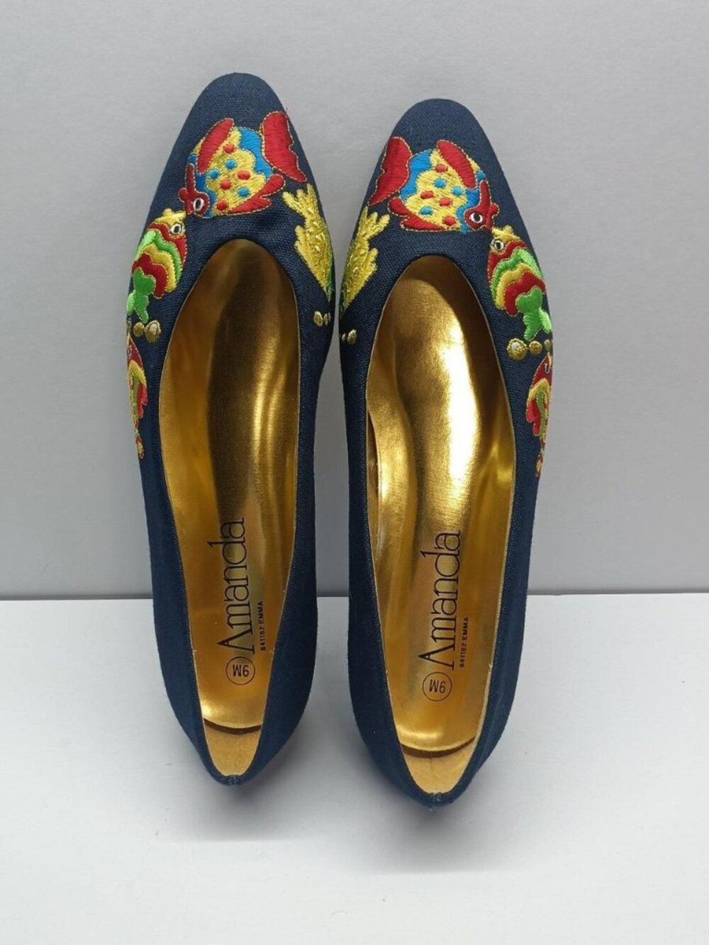 Amanda Slip On Point Toe Navy/Fish Pattern Embroidered Flats Size 9M